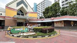 segar-gardens photo thumbnail #1